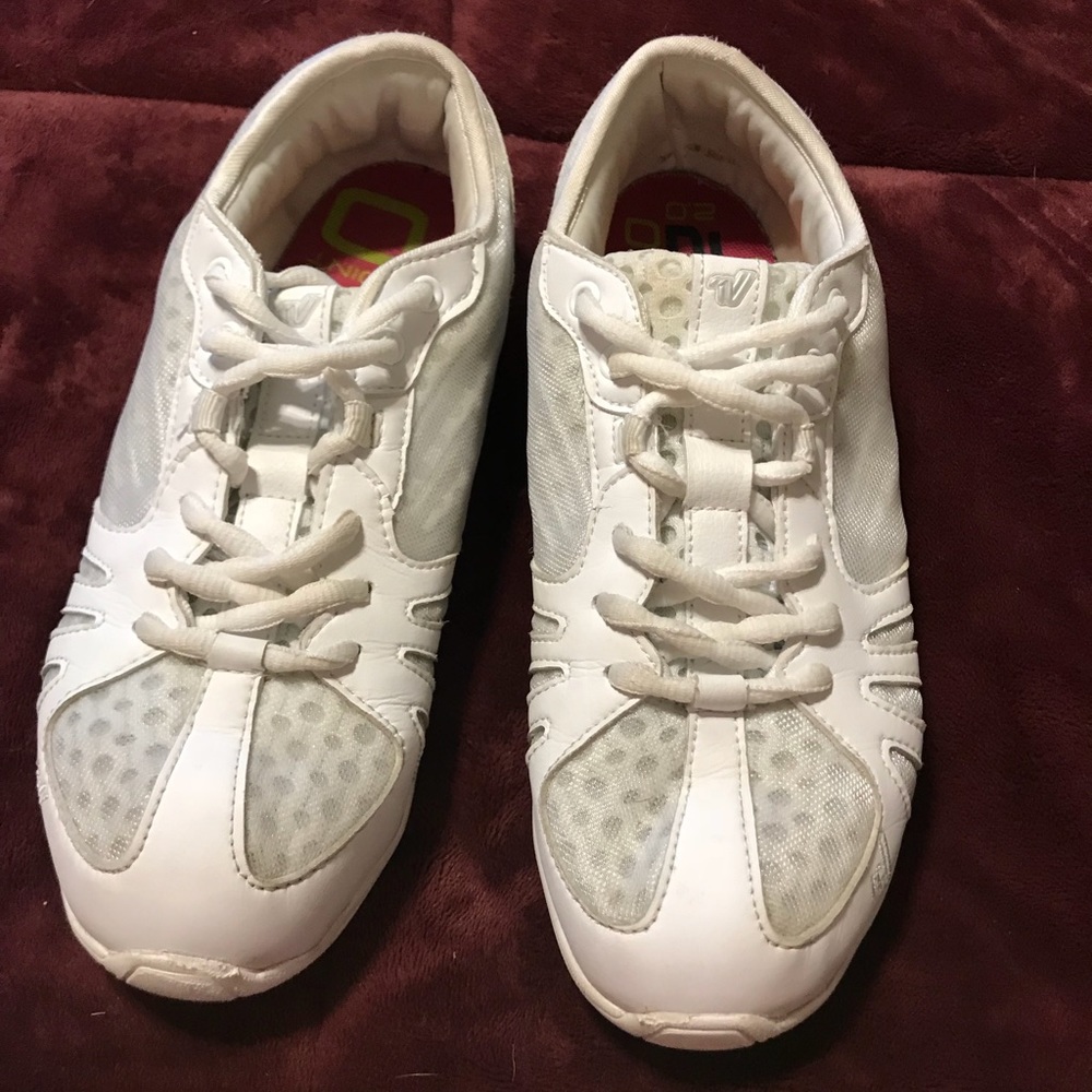 Varsity cheer shoes
